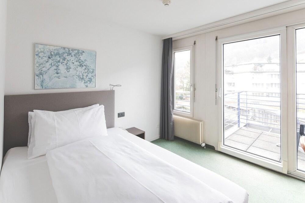 Wellness Hotel Tenedo - Thermalquellen Resort Bad Bad Zurzach Екстериор снимка