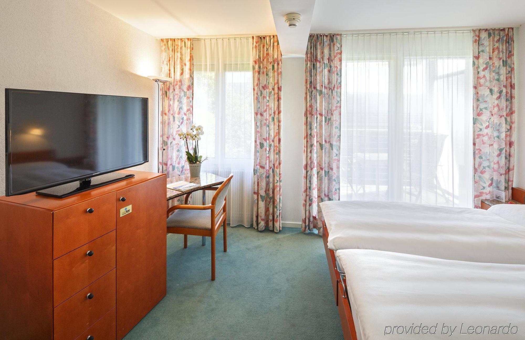 Wellness Hotel Tenedo - Thermalquellen Resort Bad Bad Zurzach Екстериор снимка