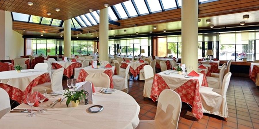 Wellness Hotel Tenedo - Thermalquellen Resort Bad Bad Zurzach Екстериор снимка